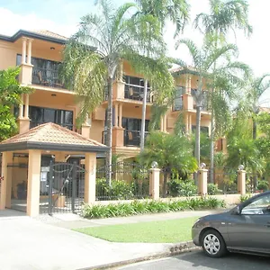 Plaza Cairns